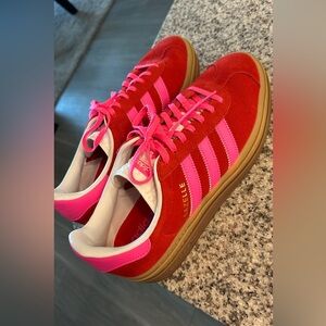 Adidas Gazelle Bold US 9 women red/pink